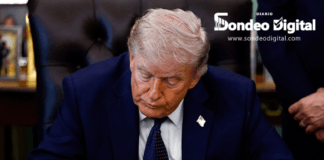 Donald Trump asegura que Irán se encuentra en «estado de colapso» y pide reabrir el estrecho de Ormuz